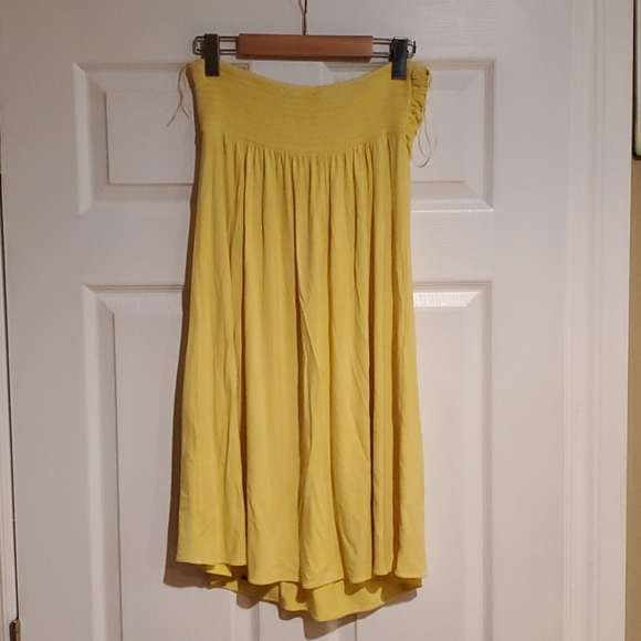 Stretchy strapless dress - Picture 4 of 5